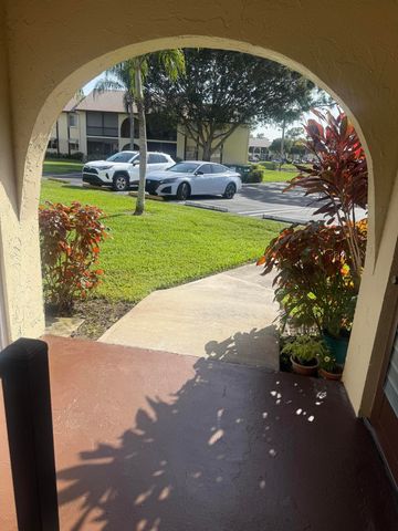3526 LA PALMAS Court A-1, Greenacres, FL 33463