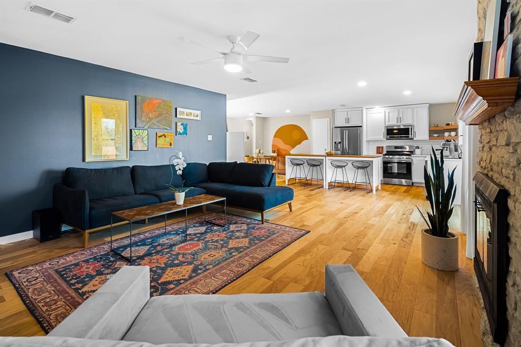 3212 Harpers Ferry LN, Austin, TX 78745