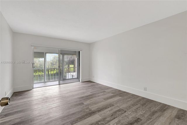 4800 Hillcrest Ln 207, Hollywood, FL 33021