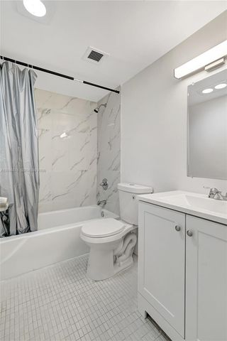 4800 Hillcrest Ln 207, Hollywood, FL 33021