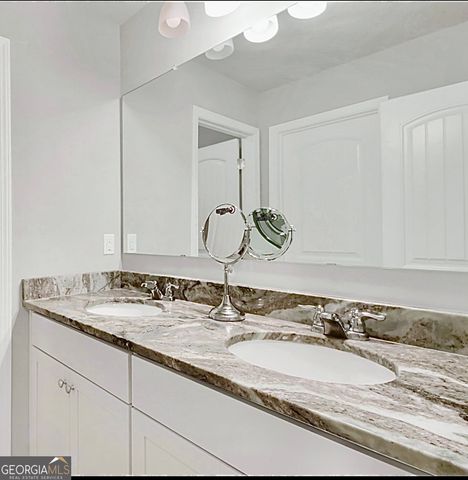 232 Woodstone Court, Atlanta, GA 30331