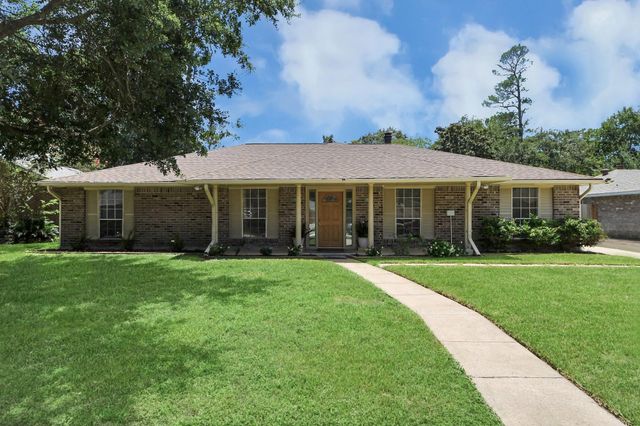 12415 Campos Drive, Houston, TX 77065