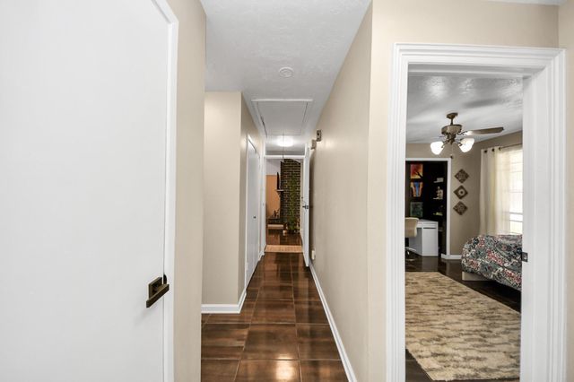 12415 Campos Drive, Houston, TX 77065