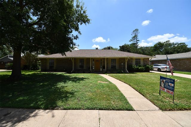 12415 Campos Drive, Houston, TX 77065