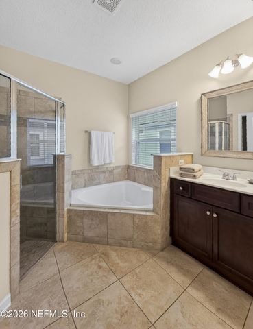 3824 HAMMOCK BLUFF Drive, Jacksonville, FL 32226