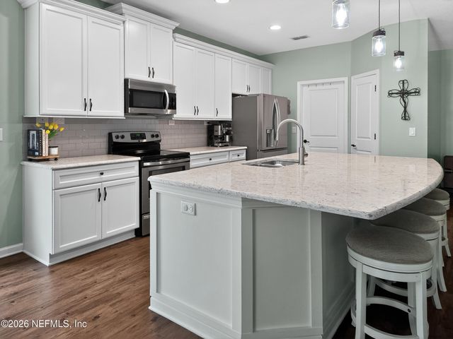 3824 HAMMOCK BLUFF Drive, Jacksonville, FL 32226