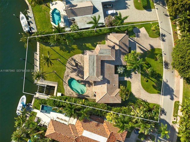 268 S Parkway, Golden Beach, FL 33160