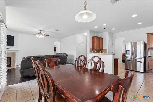 1117 Cockrill Court, Hutto, TX 78634