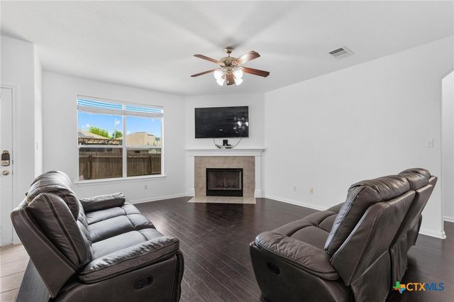 1117 Cockrill Court, Hutto, TX 78634