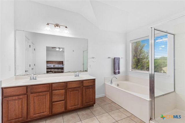 1117 Cockrill Court, Hutto, TX 78634