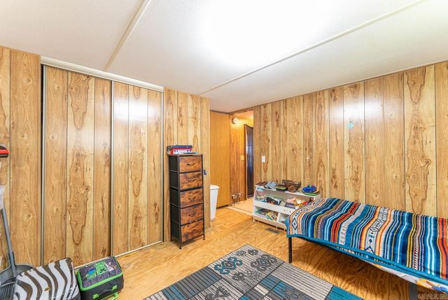 302 W 5th Street, Hardy, AR 72542
