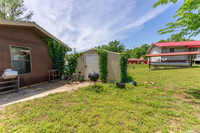302 W 5th Street, Hardy, AR 72542