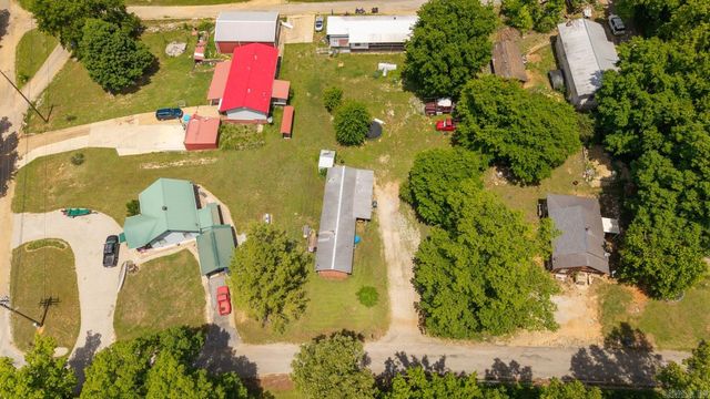 302 W 5th Street, Hardy, AR 72542