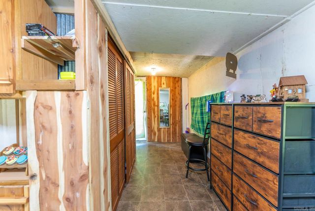 302 W 5th Street, Hardy, AR 72542