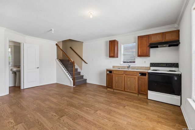 438 Rigsby, San Antonio, TX 78210