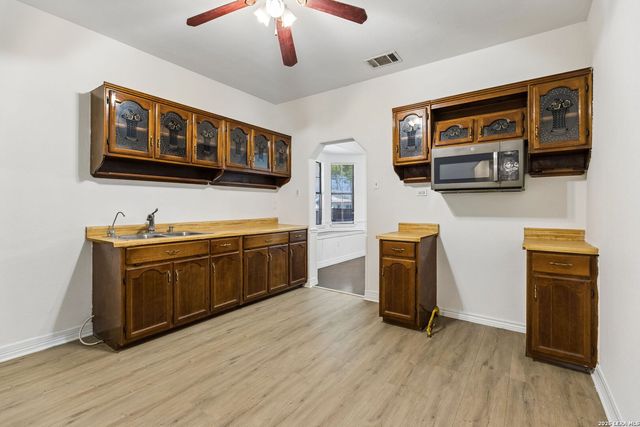 438 Rigsby, San Antonio, TX 78210