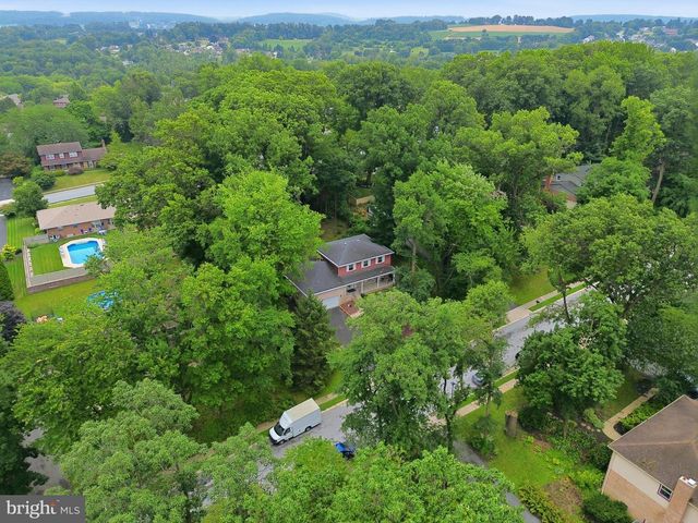 3729 SILVERWOOD DR, York, PA 17402