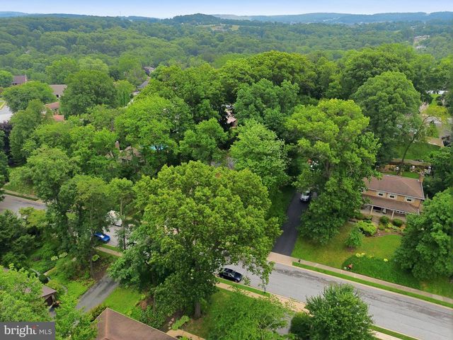 3729 SILVERWOOD DR, York, PA 17402