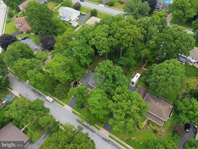 3729 SILVERWOOD DR, York, PA 17402