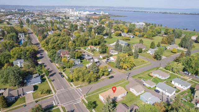 420 6th Ave E, Superior, WI 54880