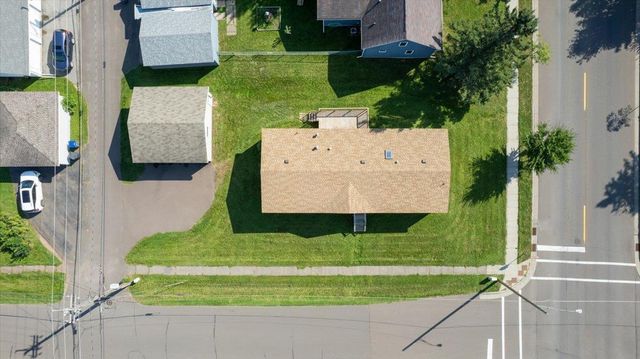 420 6th Ave E, Superior, WI 54880