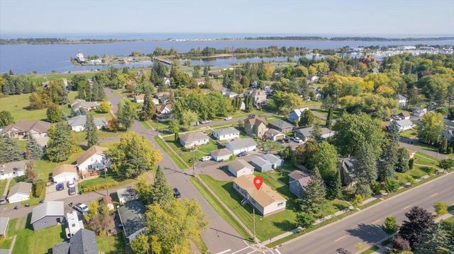 420 6th Ave E, Superior, WI 54880