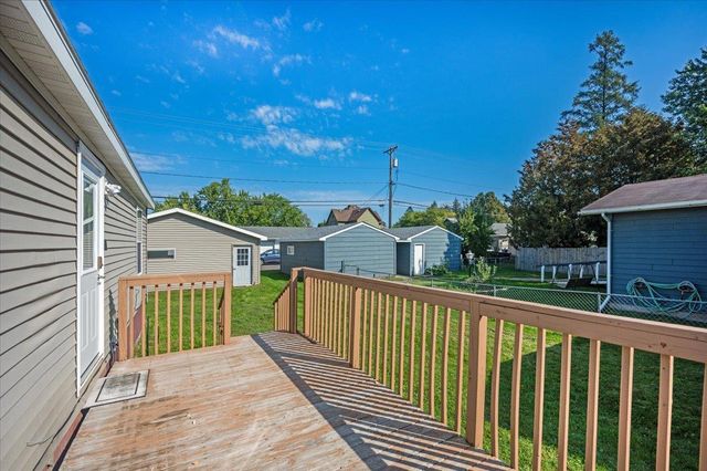 420 6th Ave E, Superior, WI 54880