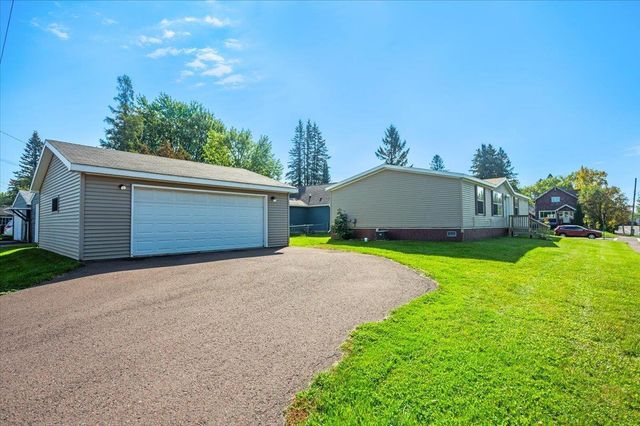 420 6th Ave E, Superior, WI 54880