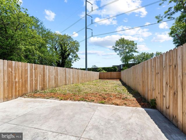 6046 GREENWAY AVE, Philadelphia, PA 19142