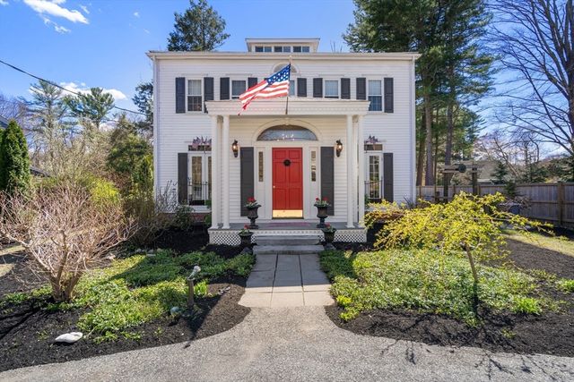 249 High St, Duxbury, MA 02332