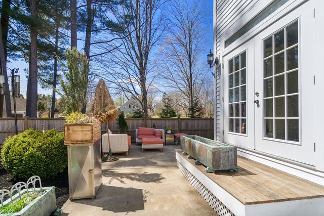 249 High St, Duxbury, MA 02332