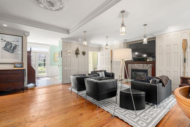 249 High St, Duxbury, MA 02332