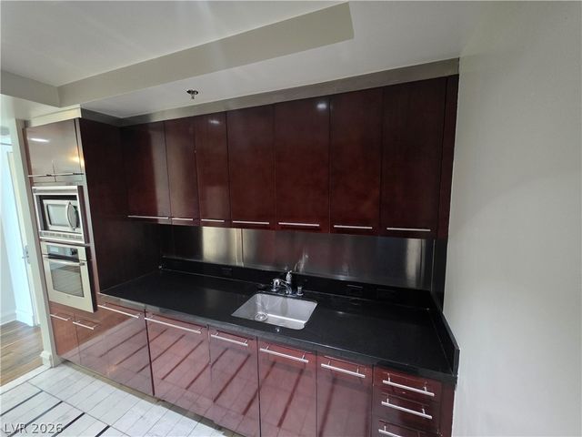 2700 Las Vegas Boulevard 1707, Las Vegas, NV 89109
