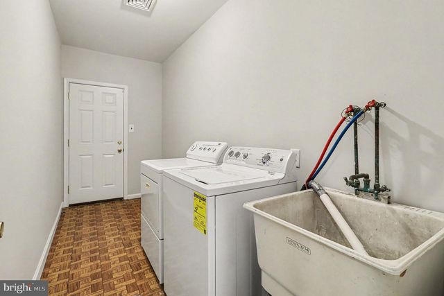 208 N TROOPER RD, West Norriton, PA 19403