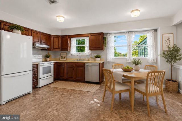 208 N TROOPER RD, West Norriton, PA 19403