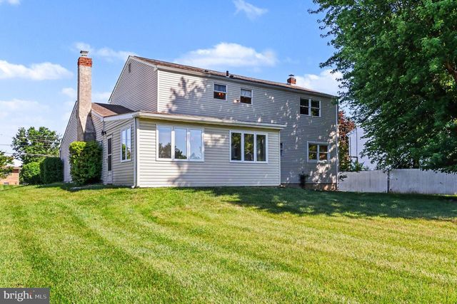 208 N TROOPER RD, West Norriton, PA 19403