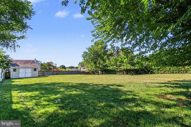 208 N TROOPER RD, West Norriton, PA 19403