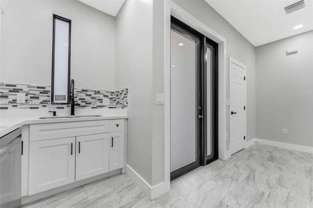 1962 NW 107th St 1954, Miami, FL 33167