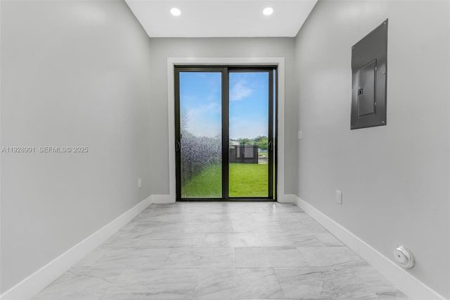 1962 NW 107th St 1954, Miami, FL 33167