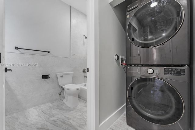 1962 NW 107th St 1954, Miami, FL 33167