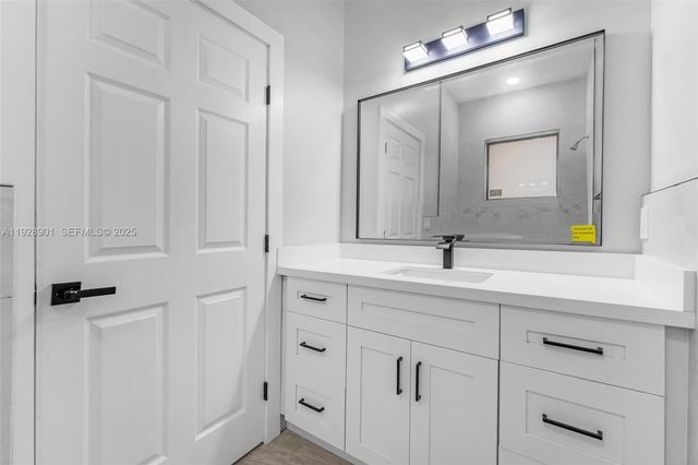 1962 NW 107th St 1954, Miami, FL 33167