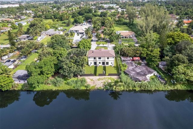 1962 NW 107th St 1954, Miami, FL 33167