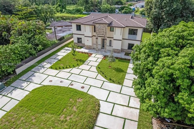 1962 NW 107th St 1954, Miami, FL 33167