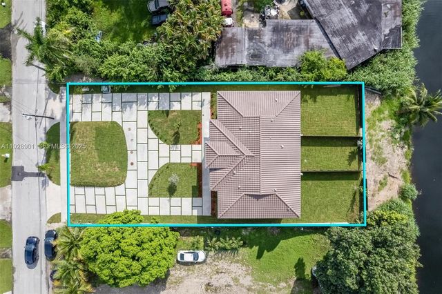 1962 NW 107th St 1954, Miami, FL 33167