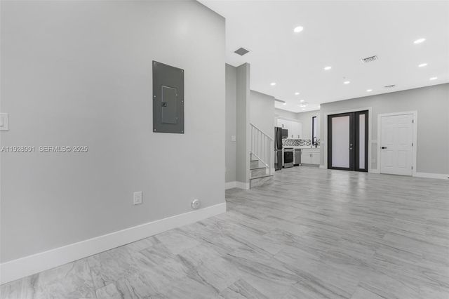 1962 NW 107th St 1954, Miami, FL 33167