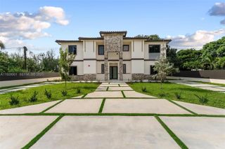 1962 NW 107th St 1954, Miami, FL 33167