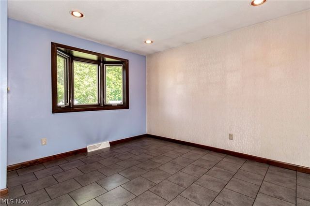 249 Shore Drive, Eastlake, OH 44095