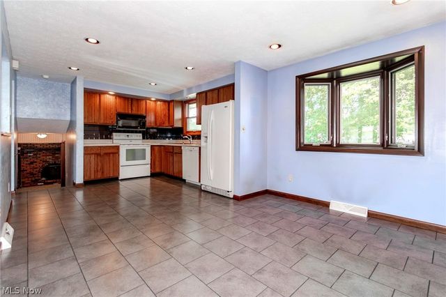249 Shore Drive, Eastlake, OH 44095