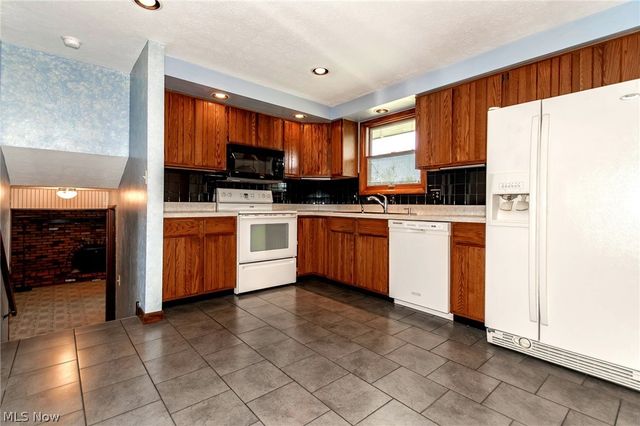 249 Shore Drive, Eastlake, OH 44095