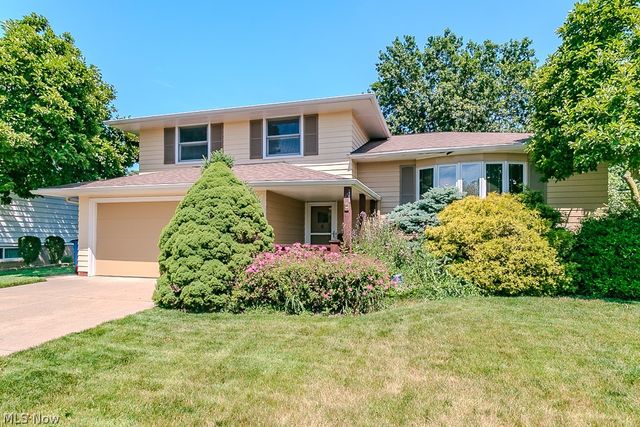 249 Shore Drive, Eastlake, OH 44095